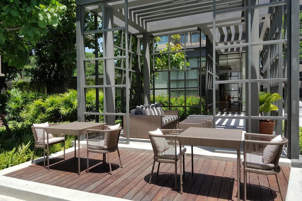 rain by lazy sea beach house