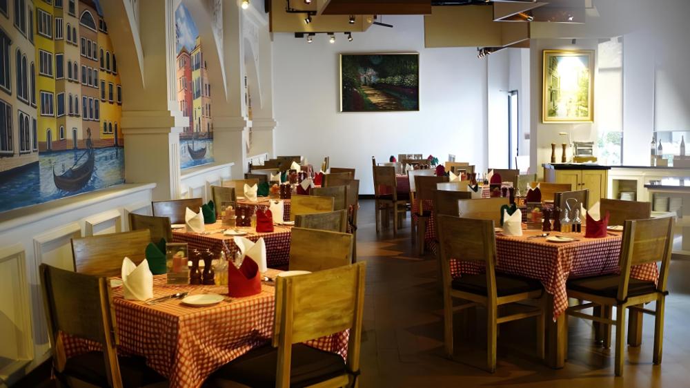 brand new studio room atria residence apartment