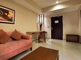 brand new studio room atria residence apartment