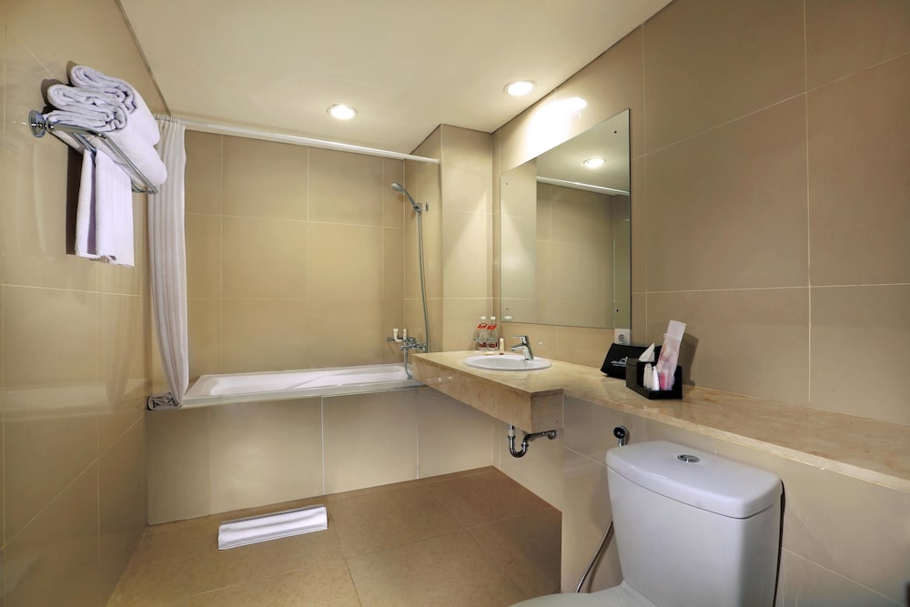 brand new studio room atria residence apartment