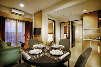 brand new studio room atria residence apartment