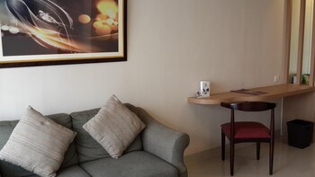 brand new studio room atria residence apartment