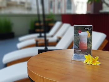 brand new studio room atria residence apartment