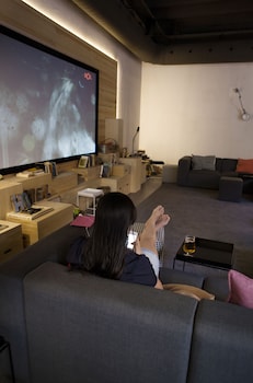 toc hostel barcelona