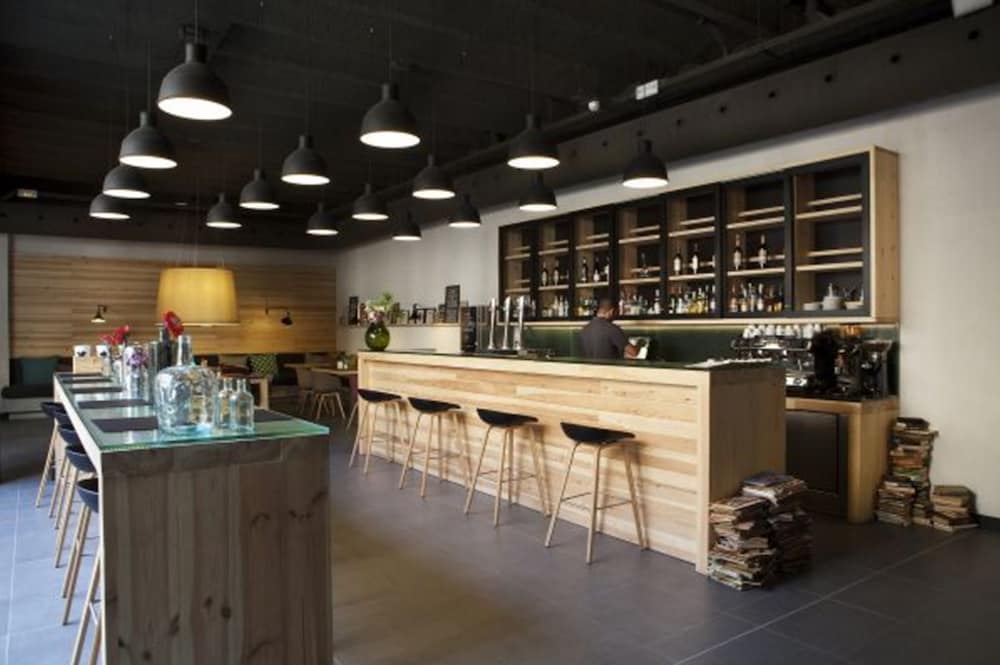 toc hostel barcelona