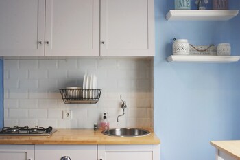 modern 2br apartment at newton residence