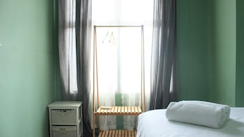 modern 2br apartment at newton residence