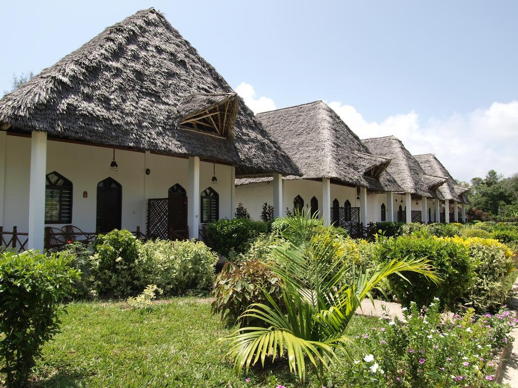 kiwengwa bungalow boutique resort