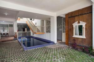 reddoorz near museum angkut batu 2