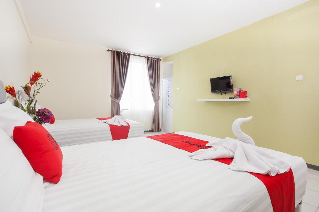 reddoorz near museum angkut batu 2