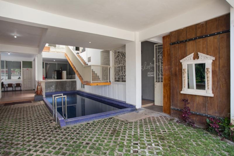 reddoorz near museum angkut batu 2