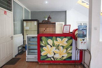 reddoorz near museum angkut batu 2