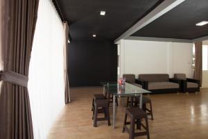 reddoorz near museum angkut batu 2