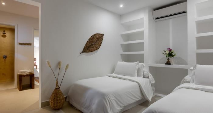 villa praia la villa group