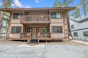 summit x ross roads by big bear cool cabins
