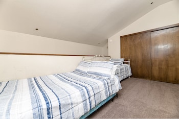 summit x ross roads by big bear cool cabins