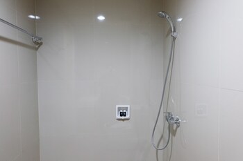 homey studio room tree park apartment near bsd city