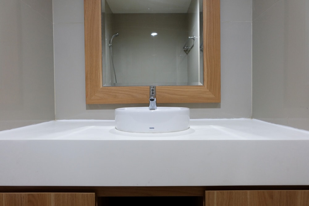 homey studio room tree park apartment near bsd city