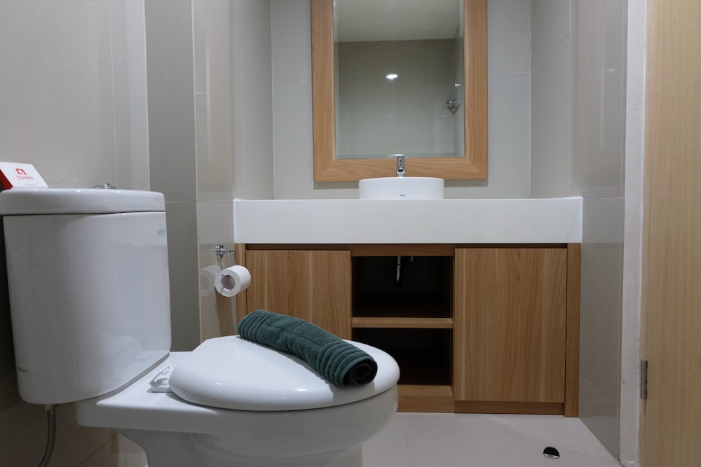 homey studio room tree park apartment near bsd city