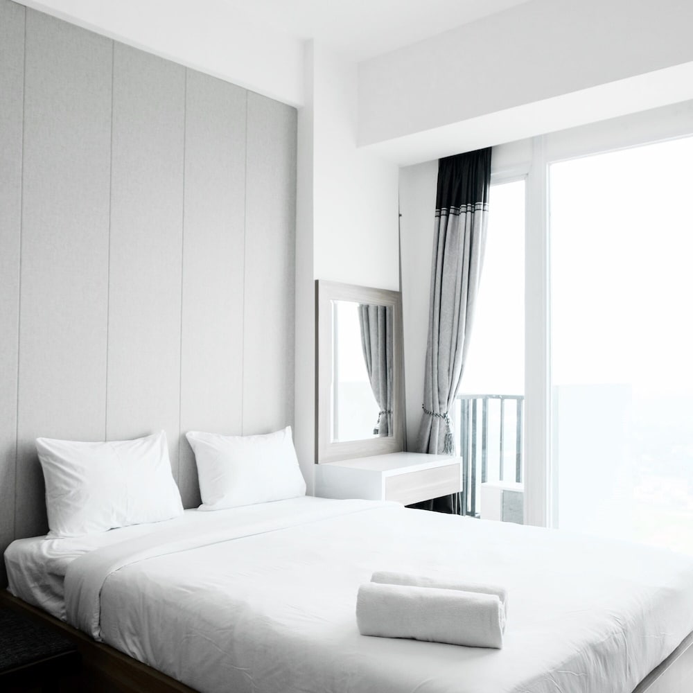 homey studio room tree park apartment near bsd city