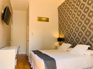 aptbcn super balmes guest house