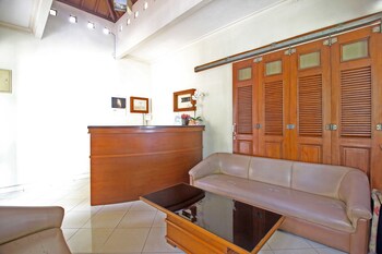 reddoorz plus tegal panggung