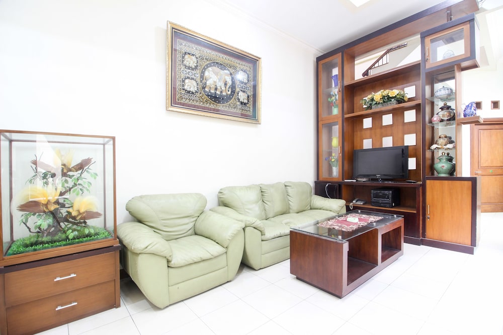 reddoorz plus tegal panggung