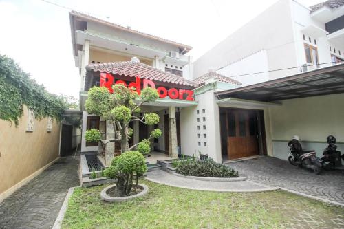 reddoorz plus tegal panggung
