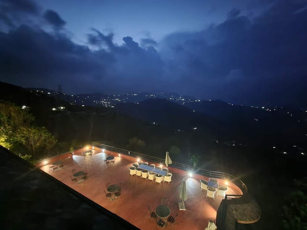 the lapsi tree resort