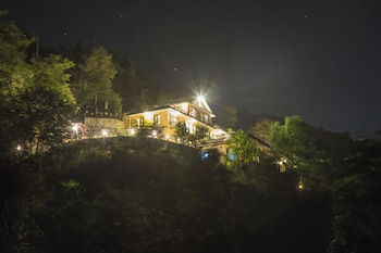 the lapsi tree resort