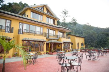 the lapsi tree resort