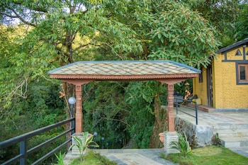 the lapsi tree resort