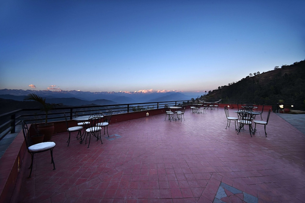 the lapsi tree resort