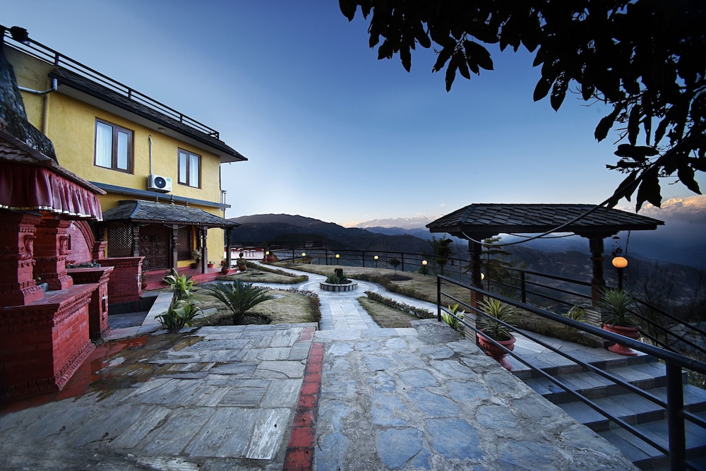 the lapsi tree resort