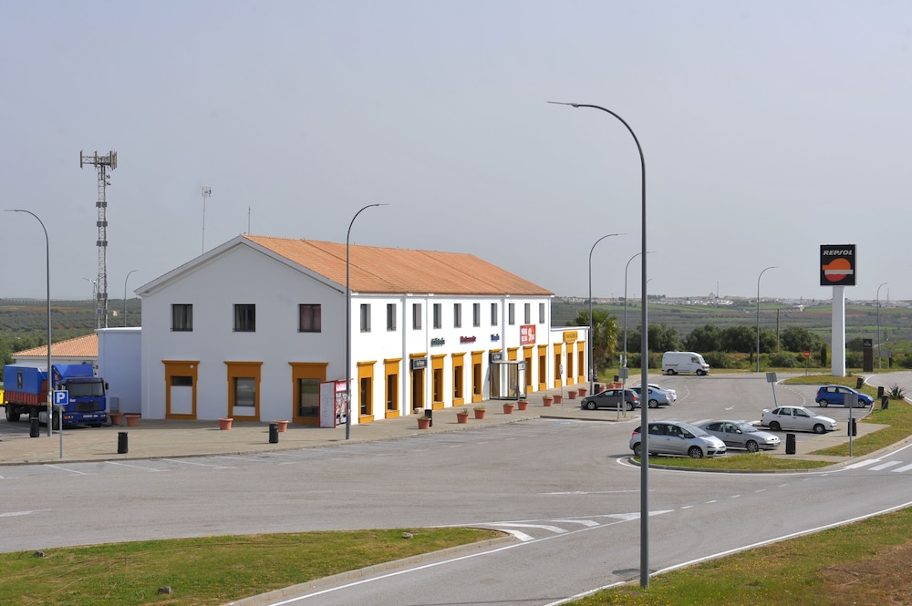 as hotels chucena