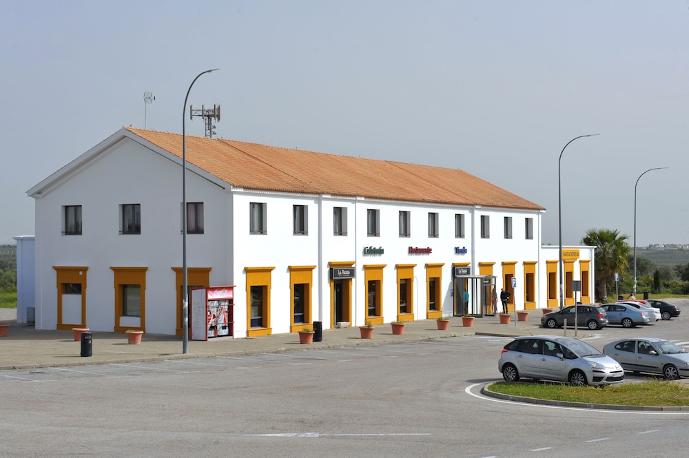 as hotels chucena