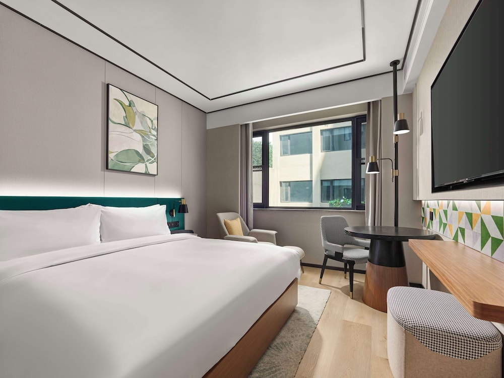 atour hotel pinghai road west lake hangzhou