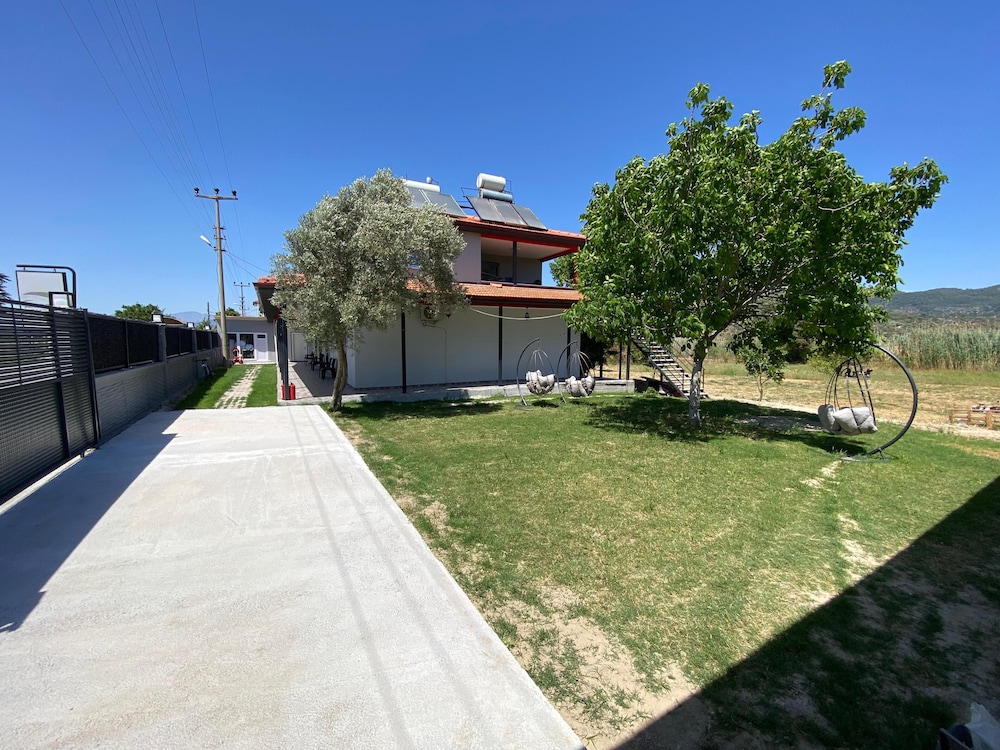 dalaman airport guesthouse