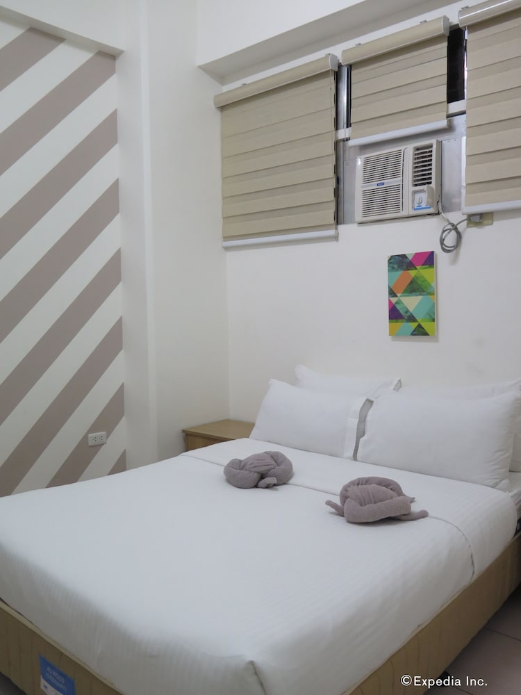 alicia tower residences adult only hostel