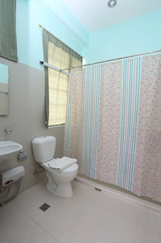 alicia tower residences adult only hostel