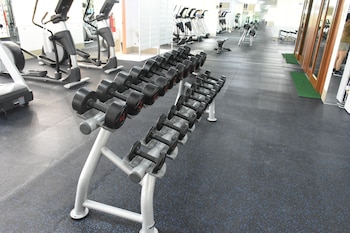 alicia tower residences adult only hostel