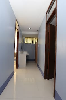 alicia tower residences adult only hostel