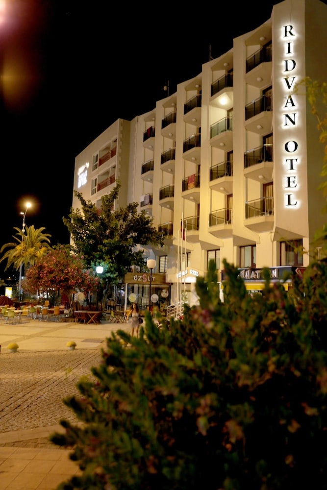 ridvan hotel