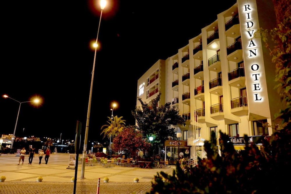 ridvan hotel