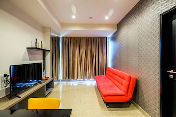 elegant 1br branz bsd apartment near aeon mall