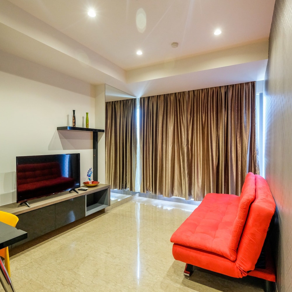 elegant 1br branz bsd apartment near aeon mall