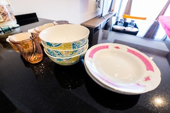 elegant 1br branz bsd apartment near aeon mall