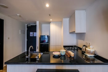 elegant 1br branz bsd apartment near aeon mall