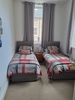 Stunning Spacious Apartment On River Ness,8 Bell Tower,0 star
