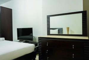 2br with study room at lavenue apartment